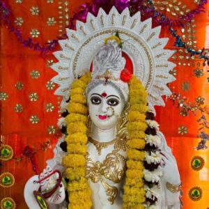 Sandipta Sen Instagram - Amader Biyer porer prothom Saraswati Pujo🙏
R Valentine's Day😬💞

#valentinesday2024 #valentines