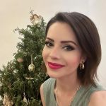 Sandy Instagram - Feliz Natal, gente linda! Muito amor e muita luz pra cada um de vocês. Que os ensinamentos do Natal ressoem no coração e iluminem a vida de todos. Obrigada por todo amor que vocês me dão. Sintam o meu amor aí também. ♥️🙌🏻🎄🙏🏻✨