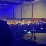Sandy Instagram - Ribeirão, matar a saudade de vocês foi especial. Obrigada pela noite incrível! Fica aqui um dumpzinho pra deixar registrado todo esse amor! 💜 Estão chegando os últimos 3 shows do ano… Eba!! Quem vem? 02/dez: São Paulo (Vibra) 08/dez: Belo Horizonte (Arena Hall) 16/dez: Campinas (Royal Palm) 🎥@sisdiz