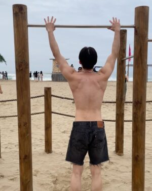 Sang Heon Lee Instagram - Yangyang 🐏🐏❤️ first time in surfy beach, wont be my last 😜

#양양 #서피비치 #yangyang
