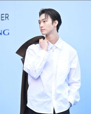 Sang Heon Lee Instagram - Final day for Seoul fashion week with @liesangbong @liecollection_ @chungchunglie @seoulfashionweek_official @monami_official 

#seoulfashionweek #liecollection #liesangbong #lie #서울패션위크 #이상봉 #이청청 #라이컬렉션