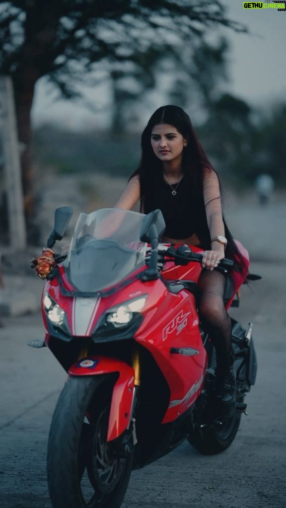 Saniya Shaikh Instagram - Let’s Ride 🏍️❤️🥀💯 𝐋𝐈𝐊𝐄, 𝐂𝐎𝐌𝐌𝐄𝐍𝐓𝐒, 𝐒𝐇𝐀𝐑𝐄 #sanulove#sanufam#viralvideos #fyp #viralpost #beauty #kerala #picoftheday #dance #art #cute #mumbai #funny #onlineshopping #foryoupage #comment #fashionblogger #youtube #meme #trendy #nature #tamil #lifestyle #life #photoshoot #reelsinstagram #new #motivation #funnymemes #instafashion