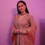 Sanjeeda Sheikh Instagram - #heeramandi Makeup @tulsi5solanki Hair @muskankhan_hair Wearing- @rimpleandharpreet Jewellery- shriparamanijewels Footwear- @aprajitatoorofficial Styled by- @tanaya_paradkar Assisted by- @nainaraj