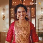 Sanya Malhotra Instagram - Iss tyohar, kuch naya karte hai! ✨ Introducing the Kashish festive collection where each piece seamlessly weaves together lively festive hues and imaginative designs. It's about embracing fresh Diwali traditions and painting our celebrations with new colours🪔 #TyoharkiNayiKashish Head to your nearest Shoppers Stop Store, the website and the app and grab the exclusive Kashish festive collection today 🛍️ #ShoppersStop #KashishxSanya #diwali #fashion #diwalifashion #indianwear #anarkali #diwali2023 #womensfashion