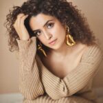 Sanya Malhotra Instagram - 🫶🏽✨