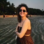 Sanya Malhotra Instagram - Mam yeh mera Hindi grammar ka kaam hai