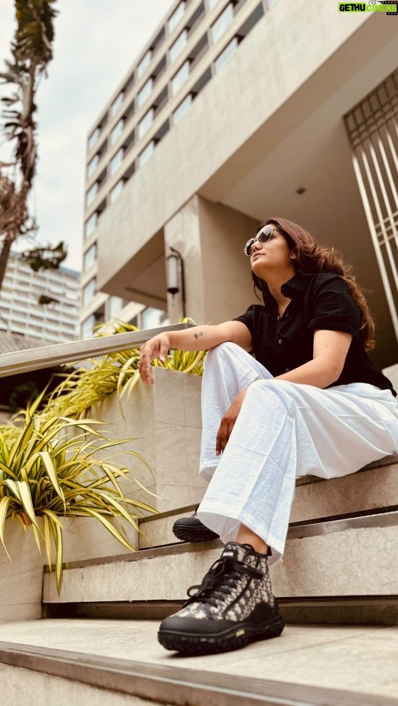 Sapna Choudhary Instagram - तेरे आगे भरे पानी,ये हुसना की रानी 🫣 @arvindjangid_official #sapnachaudhary #desiqueen #positivevibes #thankgodforeverything