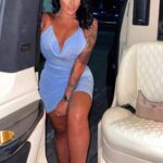 Sarah Fraisou Instagram - Blue vibes ! 💙 Je me sens tellement confiante dans cette robe Plutôt photo 1 ,2 ou 3? Profitez de -15% de réduction pour tout achat ! Code promo: 5sarahfraisou Voici la référence de mon look: 2555776 https://shein.top/fehnhr5 @sheinofficial @sheinfrance_ @agencejb #SHEIN#SHEINgals #ad