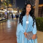 Sarah Fraisou Instagram - Dubaï night 🌎quel est ta préférée 1,2ou 3 ? #dubailife #jbrbeach #picoftheday #louisvuitton #walk #blue @noojoumlenses JBR