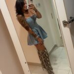Sarah Fraisou Instagram - Aucune retouche 💋♥️ #pictureoftheday #outfit #girl #frenchie #dubaï Dubai, United Arab Emirates
