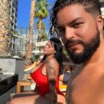 Sarah Fraisou Instagram - Brother and sisters shilling in dubaï @fivepalmjumeirah thanks for this amazing pool and the wonderful welcome #life #dubai #picoftheday #french #sun #fun #holidays @billel.cmb