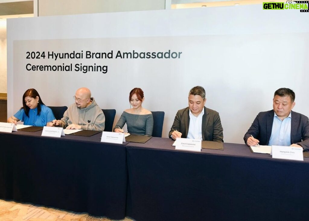 Sarah Geronimo Instagram - Blessed to have a partnership with a global automotive brand that aligns with my personal values. Thank you @hyundaimotorphilippines for the trust. 🙂
