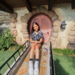 Sarah Jeffery Instagram - thanks for havin me today @disneyland 💛 #disneyland Disneyland