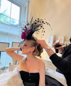Sarah Jessica Parker Instagram - Dateline New York City.
5:41pm.
First Monday in May. 
Met prep 2022. 
X, SJ