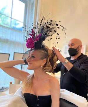 Sarah Jessica Parker Instagram - Dateline New York City.
5:41pm.
First Monday in May. 
Met prep 2022. 
X, SJ