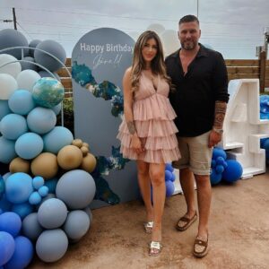 Sarah Lopez Instagram - Encore joyeux anniversaire à l’amour de toute ma vie @geraldmrtz on a passé une après-midi incroyable. Je t’aime 🫶🏼