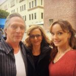 Sarah Wayne Callies Instagram - 🐦 & the rents. ce soir 💋 . #thecompanyyoukeep