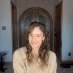 Sarah Wayne Callies Instagram - because i actually use it & it actually works. @neovasmartskincare #neovasmartskincare #ad