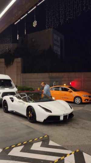 Sasan Keneshlou Instagram - Ferrari 488