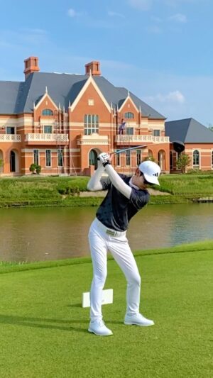Sattaphong Phiangphor Instagram - You had me at golf 🤙🏻 
#adidasgolf 
#adidasgolfvsnationalthailandgolfteam 
#mc80