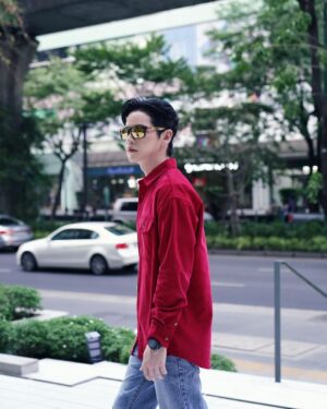 Sattaphong Phiangphor Instagram - มกราเพิ่งผ่านมาครึ่งเดือนเองหรอ 🚶🏻‍♂️

@oakley #BeWhoYouAre