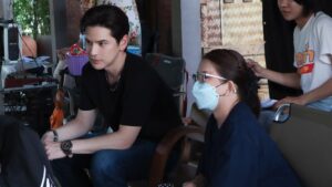Sattaphong Phiangphor Instagram - ลิเกหมอลำเดินทางมาถึงตอนจบแล้ว ❤️🎬 ดีใจที่เป็นส่วนหนึ่งของละครเรื่องนี้มากครับ เต๋าขอขอบคุณทางผู้จัด ผู้กำกับ ทีมงาน และนักแสดงทุกฝ่าย สนุกทั้งในจอและนอกจอจริงๆครับ ฝากละครลิเกหมอลำเป็นหนึ่งในความทรงจำของทุกคนด้วยนะครับ 
#ลิเกหมอลำตอนจบ #ลิเกหมอลำ