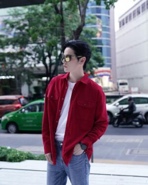 Sattaphong Phiangphor Instagram - มกราเพิ่งผ่านมาครึ่งเดือนเองหรอ 🚶🏻‍♂️

@oakley #BeWhoYouAre