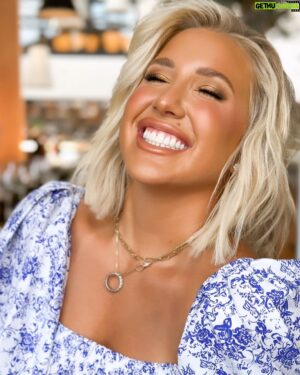 Savannah Chrisley Instagram - HAPPY 26th to me! 🍾🎉 
•••
Nope, there’s nothing on your screen… that’s pepper in my teeth. Pretty on par for the year… Goodnight! ☠️