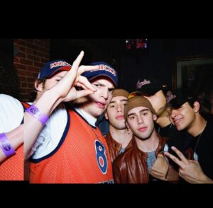 Scooter Braun Instagram - WOW. #tbt to this punk ass 21 year old kid throwing these parties and breaking into the music biz in the #ATL. The year was 2003 and #indaclub was the #1 song in the world and early 2000s hip hop and r&b dominated. Wild times. Great times. Thanks to my mom for visiting and showing me all these photos today. We were babies. Wow. This was me at 21 😂 #beaniesallday #atl #21yearsago