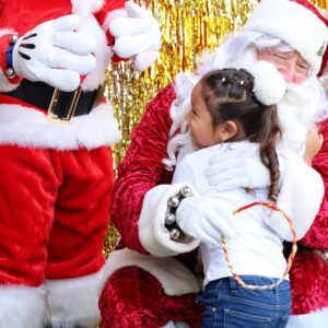 Scooter Braun Instagram - Santa and Snow were present at our LA holiday party for reunified families this weekend - over 30 families represented by @immdef_lawcenter received items from their holiday wishlist. 

Families also enjoyed picking out new toys, clothing, school supplies while taking photos with Minnie and Mickey at @lasclife. The most beautiful days are the ones when humanity is present.

We are consistently blown away by this community of givers. Over 70 sponsors came together to support families in need. When we told long time sponsor @scooterbraun about a family with over 30 members, he and his team stepped right up and provided beautifully wrapped gifts for the whole family. We are so grateful to our generous community for stepping up!

Thank you to our partners:
@immdef_lawcenter
@sendintheclownsla @perelelhealth 
@farmfluence.co
@francesca_cloud
@4devents
@thealist.us
@tacoselgueraso
@stanceofficial 
@krispykreme
@its_adam_cole
@essie 
@petitenpretty
@braunfoundation
@scooterbraun