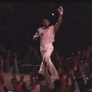 Scooter Braun Instagram - USHER. There is only one. But let’s also address some things no one is talking about. This man is 45 years old and dancing and singing live like he is 20 years old. I repeat… Usher sang LIVE and danced like that the entire set!! He even skated!! He has entertained us all for 30 years and last night he gave a concert in 13 min the world will never forget. It was a celebration of his career and a movement that took place in ATLanta that brought back so many amazing memories for so many of us. I’m proud to call this man my friend and brother. I could not be more proud and happy for you @usher. I love you man! Haha. So much so I let you dress me up as you after the show (slide 9). I have never seen you more amused. Haha. You are the 🐐 my friend. Congratulations again on the incredible Super Bowl performance and that football game they played around it 😄. What an incredible night.