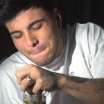 Sebastián Villalobos Instagram - MENSAJE IMPORTANTE ANTES DE ACABAR EL AÑO. @cervezaandinacolombia #ARefrescarLoQueSomos #publicidad *Prohíbase el expendio de bebidas embriagantes a menores de edad. El exceso de alcohol es perjudicial para la salud.