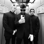 Sebastián Villalobos Instagram - 1) esto es un poco de lo que viene prontito 🎼 2) visitas que están cargadas de futuro 3) un momento feliz 4) estamos enamorados 5) “tímamela así como que no me doy cuenta” 6) 3 hombres de negro y 1 yeso 7) me encontré una parejita muy bella 8) cortecito en las calles de la cdmx 9) no sé si el postre o la charla estuvo mejor 10) mi abuelita es la verdadera✨goat✨