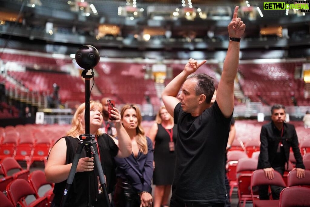 Sebastian Maniscalco Instagram - This goes out to everybody working their butt off. I’m surprised anybody knows what the hell I’m trying to talk about when I’m pointing in two different directions. Happy Labor Day. Now get to work!