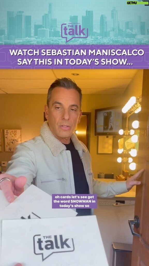 Sebastian Maniscalco Instagram - Effortlessly Done✅ @sebastiancomedy #sebastianmaniscalco #christmas #comedy