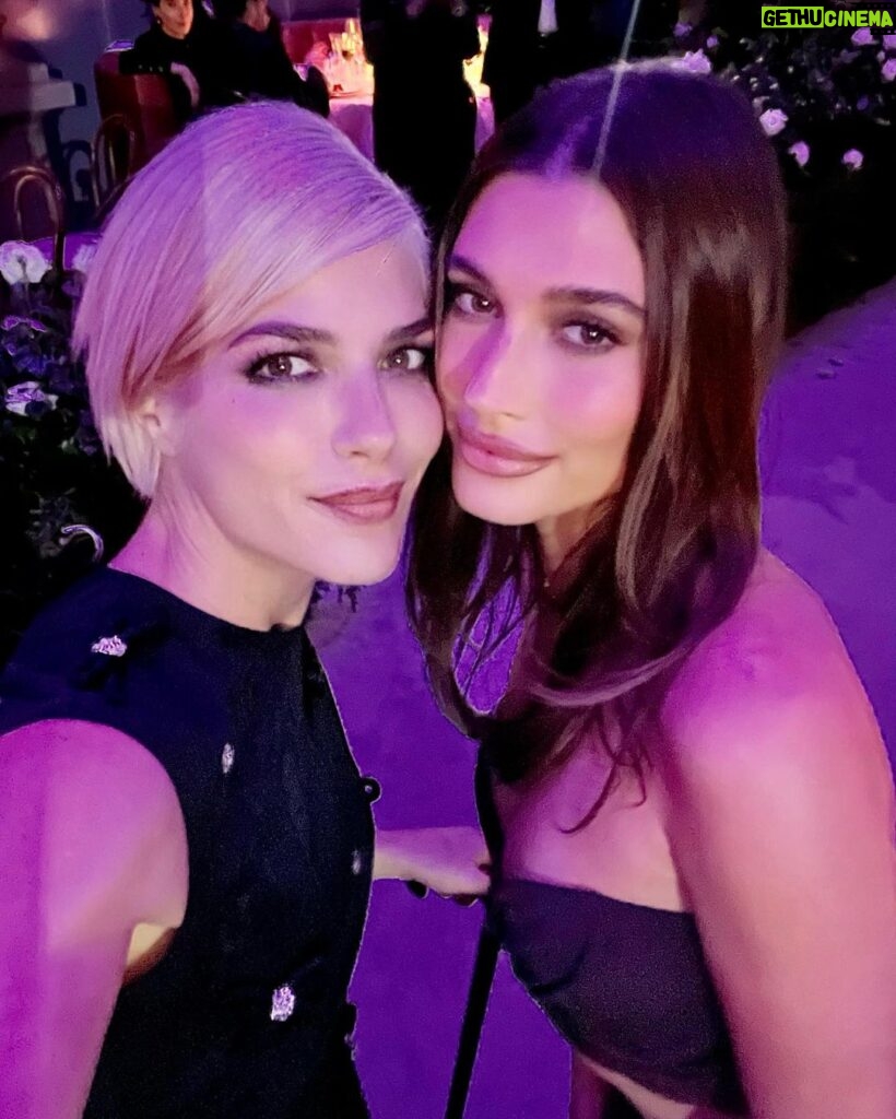 Selma Blair Instagram - Walking through the iconic space of the Academy Museum breathed a new awe and admiration of our cinematic and artistic productions, our history and future. A truly enchanting evening. And powerful. Thank you @academymuseum #AcademyMuseumGala