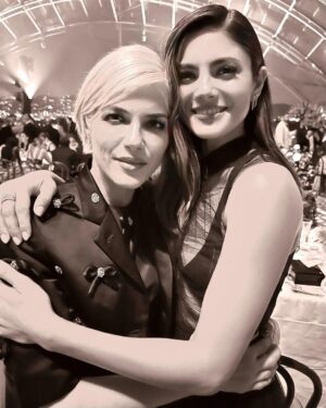 Selma Blair Instagram - Walking through the iconic space of the Academy Museum breathed a new awe and admiration of our cinematic and artistic productions, our history and future. A truly enchanting evening. And powerful. Thank you @academymuseum #AcademyMuseumGala