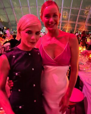 Selma Blair Instagram - Walking through the iconic space of the Academy Museum breathed a new awe and admiration of our cinematic and artistic productions, our history and future. A truly enchanting evening. And powerful. Thank you @academymuseum #AcademyMuseumGala