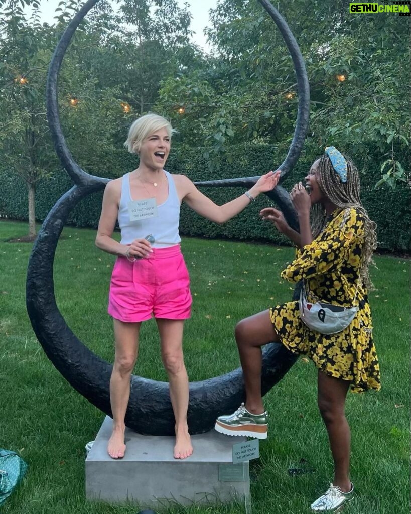 Selma Blair Instagram - Summer evenings in the Hamptons will have me pining for these nights until next year. There was a slow and glowing hue to these days. The lovely anticipation of a party, a gorgeous brunch in the garden with admired friends, and reunions with the ones who make me laugh. I’m still the east coast girl, with the blonde bob. The mean baby loving it all, in a mean way. Thank you and adieu ♥️.