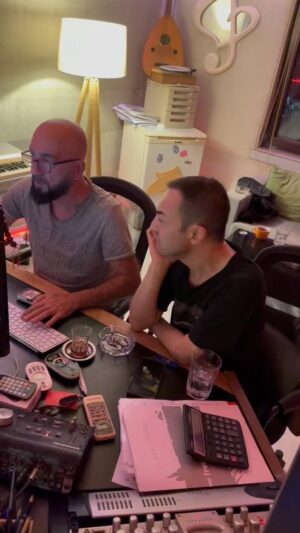 Serdar Ortaç Instagram - Yeni şarkılar yapıyoruz büyük müzisyen Selim Caldiran'la