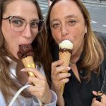 Serenay Sarıkaya Instagram - Ayyyyy benim çok sevdiğimmmmm, en sevdiğimmmmm doğmuş bugün…♥️🙏🏼🍾Geleneksel @aysebarim doğum günü kutlamaları başlasın… #longlivequeen👑 #sonuncufotoğraf♥️ben
