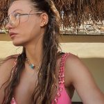 Serenay Sarıkaya Instagram - Dönüş yapıldı.🫡 Ve üzülerek bikinili yaz fotoğraflarının sonuna gelindi.😄🍾💖🦀 Şimdi çalışma zamanı… Six Senses Kaplankaya