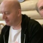 Sergey Burunov Instagram - Эти выходные я провел на двух прекрасных праздниках - днях рождениях. Не грех и еще раз поздравить именинников. Друг мой, Сережа Светлаков @ssvetlakov устроил русское застольное гуляние. Поздравляю тебя еще раз. А у Эмина Агаларова был шикарный, полный музыки вечер. @eminofficial не нашел общей фотографии. Но все равно, еще раз: с днем рождения. вот мы с замечательными твоими гостями провели время. @garikkharlamov @nvrastorguev и великий Юрий Антонов.