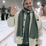 Sergey Lazarev Instagram - Ты просто загадай свою любовь… ❤️ #Любовь #СергейЛазарев #ЗагадайЛюбовь #Лазарев Всё обязательно сбудется…. И Смотрите сериал «Загадай любовь» в Окко