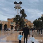 Sergio Busquets Instagram - Donde empieza la magia 🪄 @disneylandparis #disneylandparis