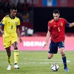Sergio Busquets Instagram - Objetivo cumplido! Nos espera #qatar2022 Vamosss equipo! Gracias afición 👏🏻💪🏼🇪🇸
