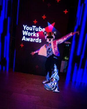 Sergio Daniel Brazón Rodríguez Instagram - Por fin haciendo algo con la plataforma que amo 🥰 @youtubelatam #youtubeworksawards