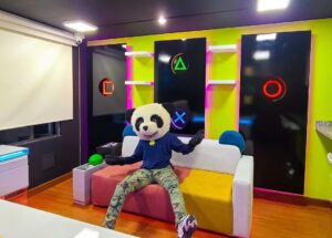Sergio Daniel Brazón Rodríguez Instagram - Acabo de subir un video en mi canal donde les muestro la remodelación que hice en mi casa 🤯 ¿Que les parece? Aun faltan muchas cosas y ustedes me pueden ayudar a armar mi nuevo set up. VE A VER EL VIDEO 🤩
Les prometo que cuando esté listo, les subiré fotos mejores (díganle a @yamitaventurero que me las tome) 🤓