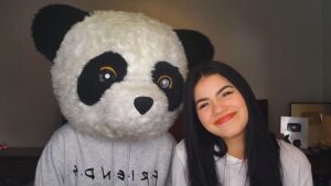 Sergio Daniel Brazón Rodríguez Instagram - SI, SOMOS NOVIOS. Hoy en mi canal @soymarianaavila y yo contaremos todos los detalles. Espero que no afecte a los fans de Yoloriana... pues Mariana y yo queremos ser felices.
Hoy:
4:00 P.M. México 🇲🇽
4:00 P.M. Colombia🇨🇴
6:00 P.M. Argentina🇦🇷
5:00 P.M. Venezuela🇻🇪
4:00 P.M. Ecuador🇪🇨
(LINK EN MI PERFIL)