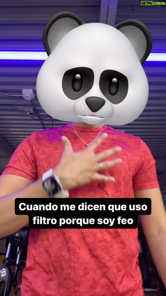 Sergio Daniel Brazón Rodríguez Instagram - Mentira no es… nah mentira si es, soy guapísimo 💋 y soporten 😂